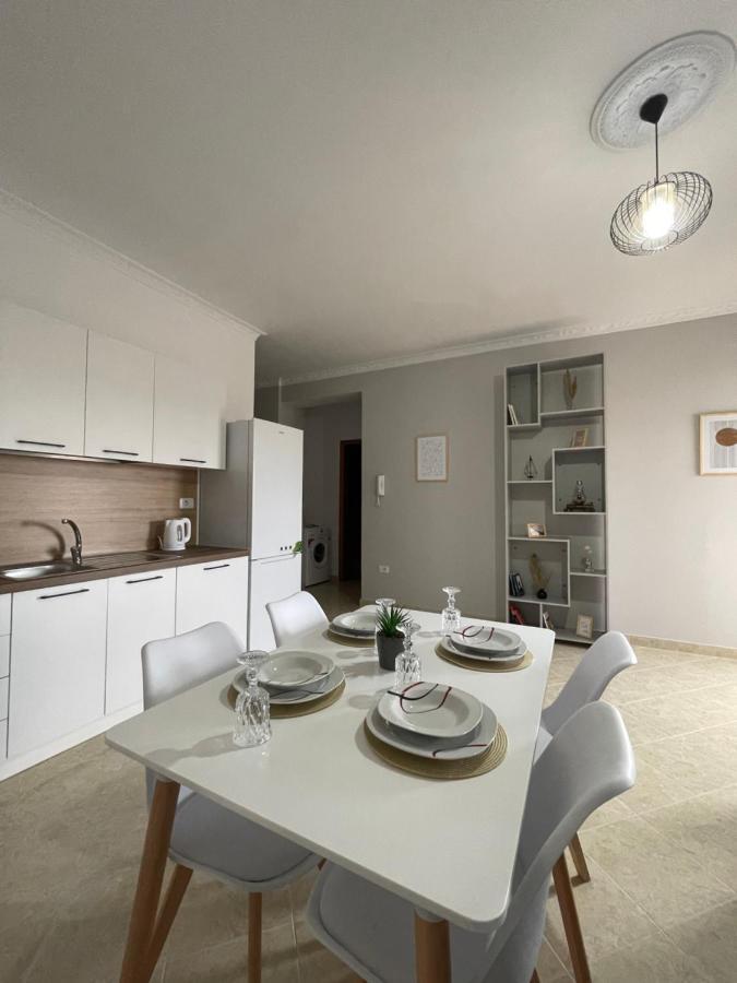 The Sunset Apartment Wlora Zewnętrze zdjęcie